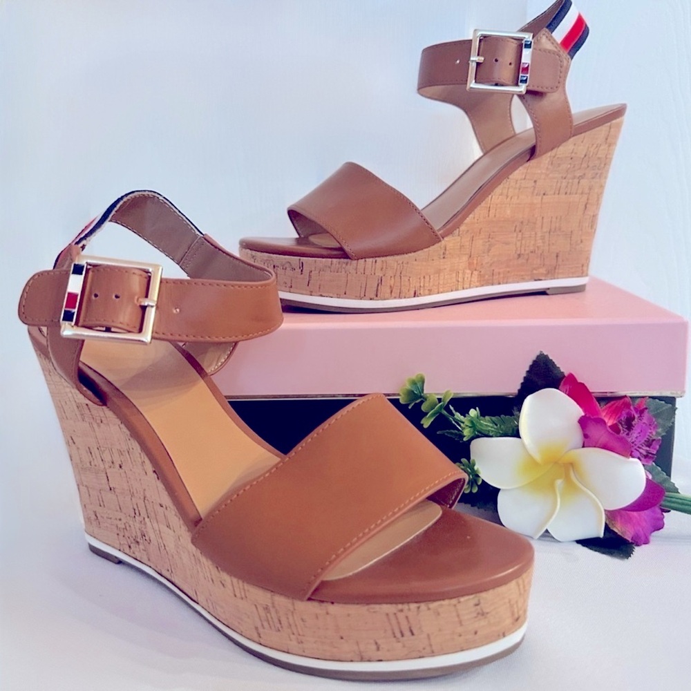 TOMMY HILFIGER ~ Kaline Tan Wedge Espadrille Sandals w/Cork Platform - Picture 6 of 8